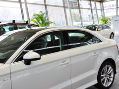 奥迪A3(进口) 2014款 40TFSI 1.8T DCT Limousine舒适型