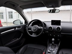 奥迪A3(进口) 2014款 40TFSI 1.8T DCT Limousine舒适型