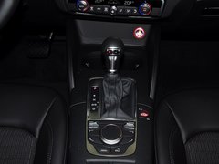 奥迪A3(进口) 2014款 40TFSI 1.8T DCT Limousine舒适型