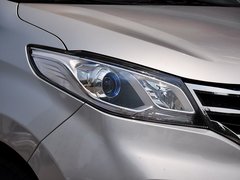 上汽大通MAXUS G10 2014款 2.0T 手动 精英版 7座