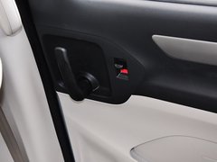 上汽大通MAXUS G10 2014款 2.0T 手动 精英版 7座