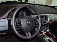 捷豹XF 2015款 2.0T 自动 Sportbrake 豪华版