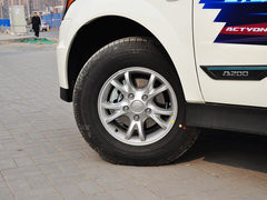 爱腾 2014款 2.0T 自动 两驱 精英柴油版 5座