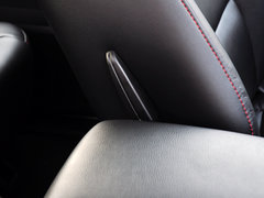 爱腾 2014款 2.0T 自动 四驱 豪华柴油版 5座