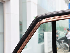 比亚迪S6 2014款 2.0L 手动 精英型 5座