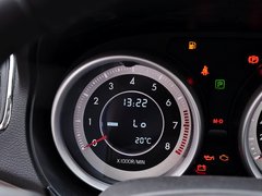 奔腾B90 2014款 2.0T 自动 豪华型