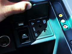 大7 SUV 2014款 2.2T 自动 四驱旗舰型 5座