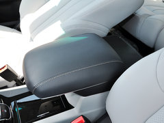 大7 SUV 2014款 2.2T 自动 四驱旗舰型 5座