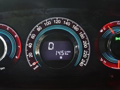 大7 SUV 2014款 2.2T 自动 四驱旗舰型 5座