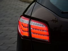 大7 SUV 2014款 2.2T 自动 四驱旗舰型 5座