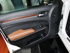 300C 2014款 3.0L 自动 卓越版