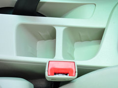 宝骏610 2014款 1.5L 自动 舒适型
