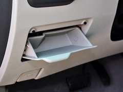 宝骏610 2014款 1.5L 自动 舒适型