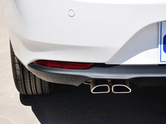 宝骏610 2014款 1.5L 自动 舒适型