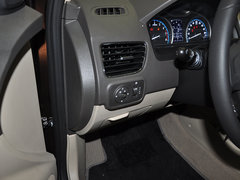 宝骏610 2014款 1.5L 自动 豪华型