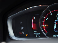 沃尔沃V60 2014款 改款 2.0T 自动 T5 个性运动版