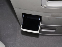 别克GL8 2014款 3.0L 自动 XT豪华商务旗舰版 7座