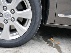 别克GL8 2014款 3.0L 自动 XT豪华商务旗舰版 7座