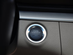别克GL8 2014款 3.0L 自动 XT豪华商务旗舰版 7座