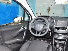 标致2008 2014款 1.6L 手动 时尚版 5座