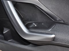 标致2008 2014款 1.6L 手动 时尚版 5座