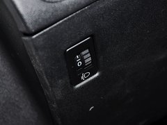 标致2008 2014款 1.6L 手动 时尚版 5座