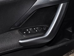 标致2008 2014款 1.6L 手动 时尚版 5座