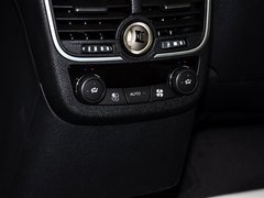 标致508L 2014款 2.3L 自动 罗兰·加洛斯版