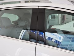 标致3008 2014款 1.6THP 自动 罗兰·加洛斯版 5座