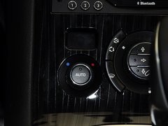标致3008 2014款 1.6THP 自动 罗兰·加洛斯版 5座