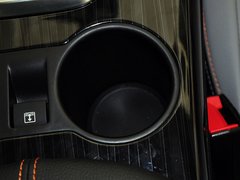 标致3008 2014款 1.6THP 自动 罗兰·加洛斯版 5座