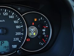 帕杰罗-劲畅 2014款 3.0L 自动 四驱行政版 7座