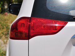 帕杰罗-劲畅 2014款 3.0L 自动 四驱行政版 7座