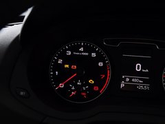 奥迪Q3 2014款 30 TFSI 进取型 5座