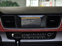 上汽大通MAXUS G10 2014款 2.0T 自动 豪华行政版 7座