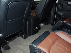 上汽大通MAXUS G10 2014款 2.0T 自动 豪华行政版 7座
