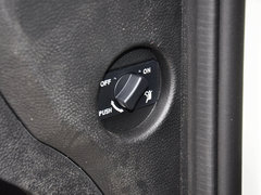柯兰多 2014款 2.0L 汽油两驱自动典藏版 5座