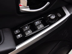 柯兰多 2014款 2.0L 汽油两驱自动典藏版 5座