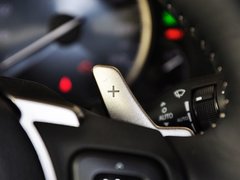 雷克萨斯NX 2015款 300h 锋芒版 全驱 5座