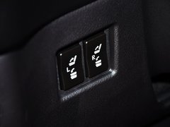 雷克萨斯NX 2015款 300h 锋芒版 全驱 5座