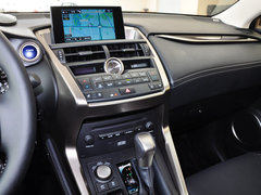 雷克萨斯NX 2015款 300h 锋芒版 全驱 5座