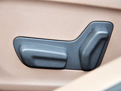 DS 6 2014款 1.6T 自动 尊享版THP200 5座