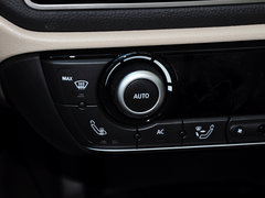 观致3 2014款 五门版 1.6T 自动 致臻型