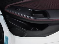 奔腾B70 2014款 1.8T 自动 运动尊享型