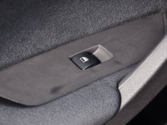 宝马X1 2014款 sDrive18i 领先型 5座
