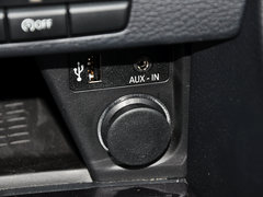 宝马X1 2014款 sDrive18i 运动设计套装 5座