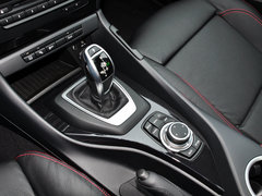 宝马X1 2014款 sDrive18i 运动设计套装 5座