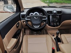 五菱宏光 2014款 1.2L 手动 S 舒适型
