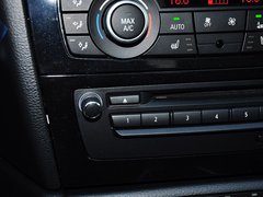 宝马X1 2014款 XDrive20i X设计套装 5座