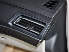 标致408 2014款 1.6T 自动 至尊版